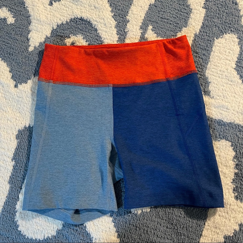 Outdoor Voices Colorblock spandex shorts - Red and Blue